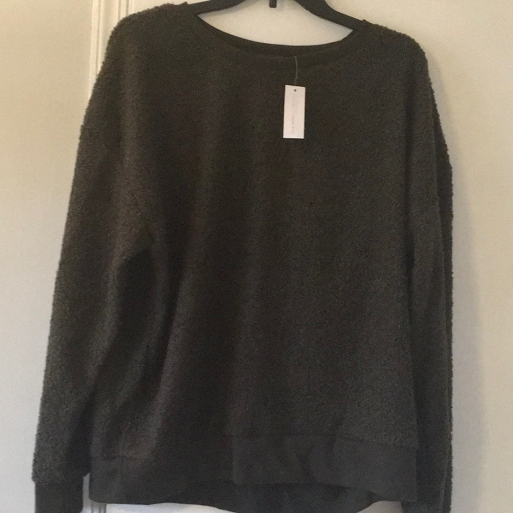 Super cozy textured top. Perfect shirt for bed rotting lol